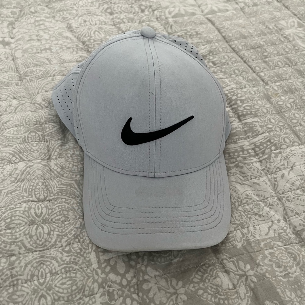 Nike Hat LIKE NEW